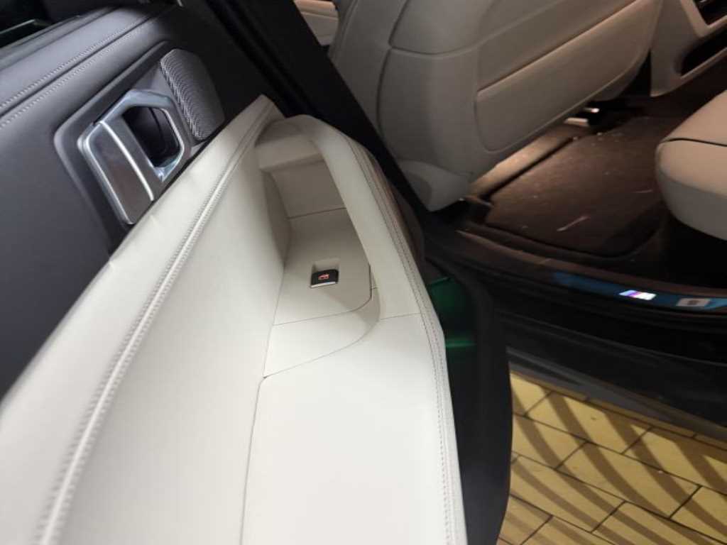 BMW X6 - Vista 4