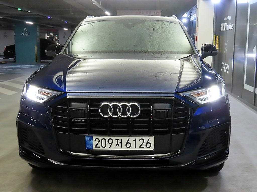 아우디 Q7 55 TFSI 콰트로 프리미엄 사진 2/20