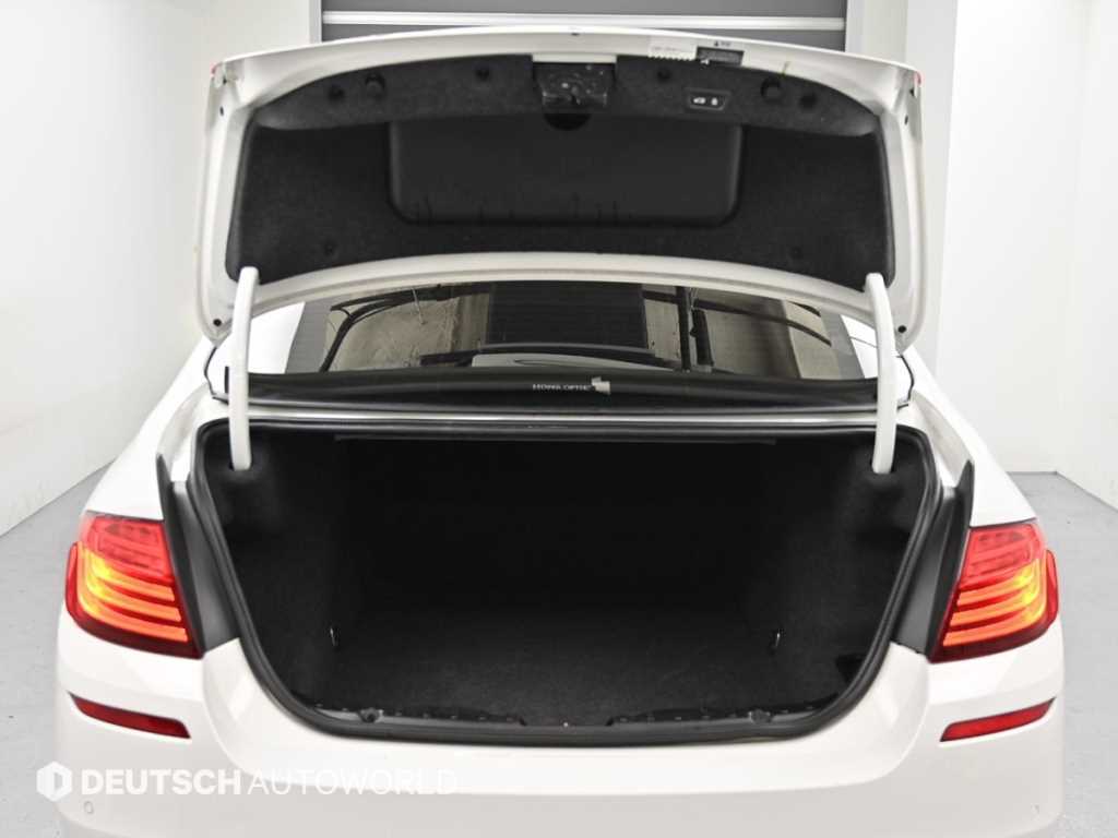 BMW 5 Series - Vista 5