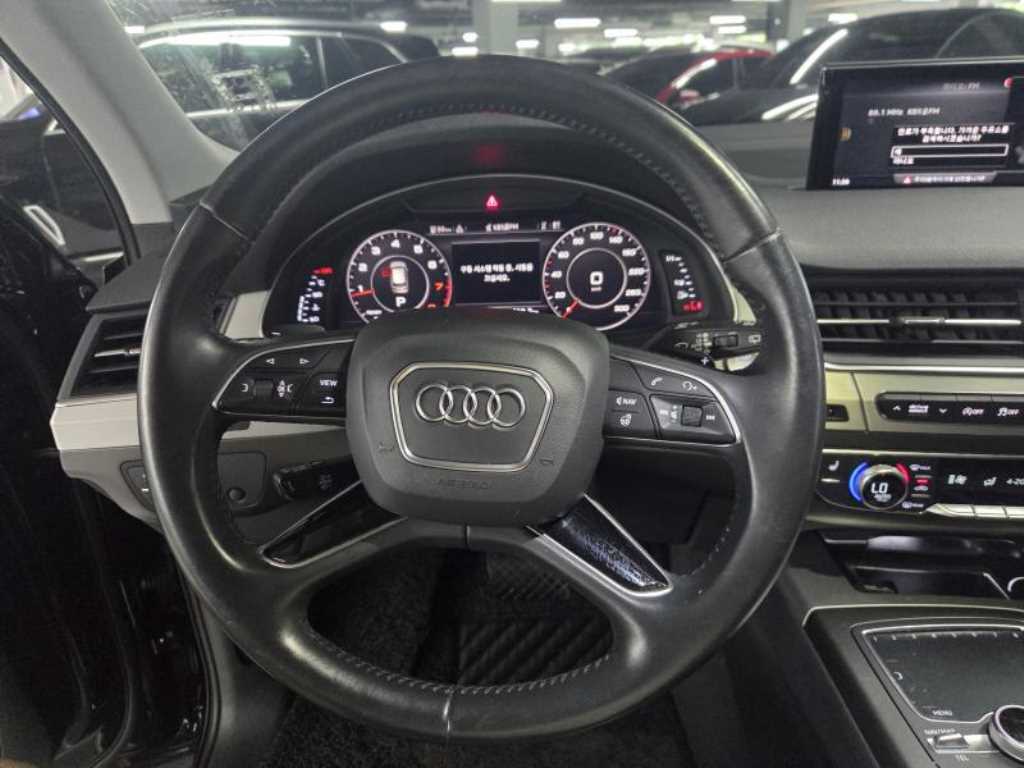 Audi Q7 - Vista 4