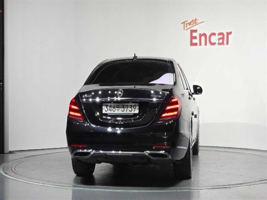 Mercedes Benz S Class - Vista 4