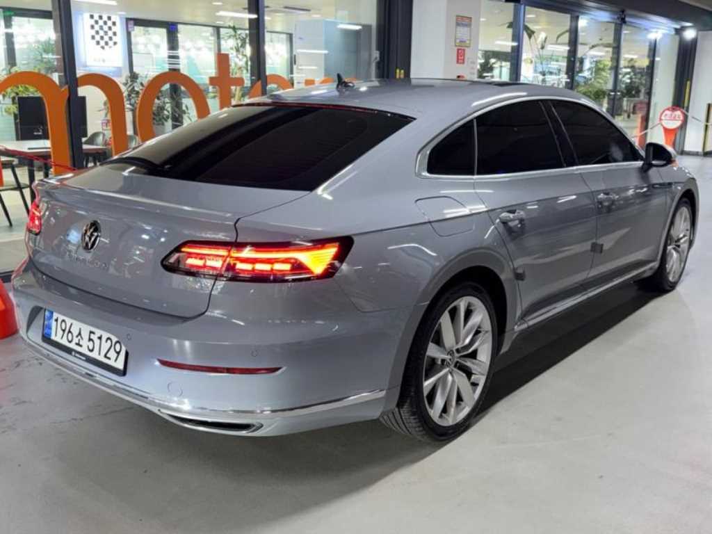 Volkswagen Arteon - Vista 4