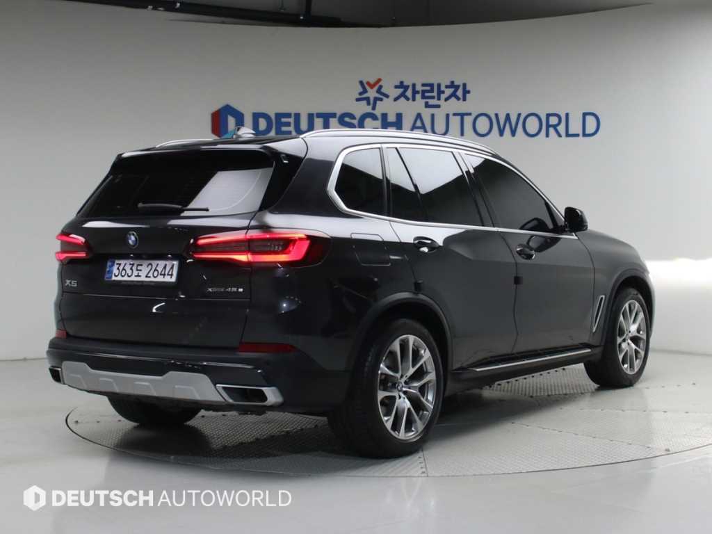 BMW X5 xDrive 45e xLine 사진 2/20