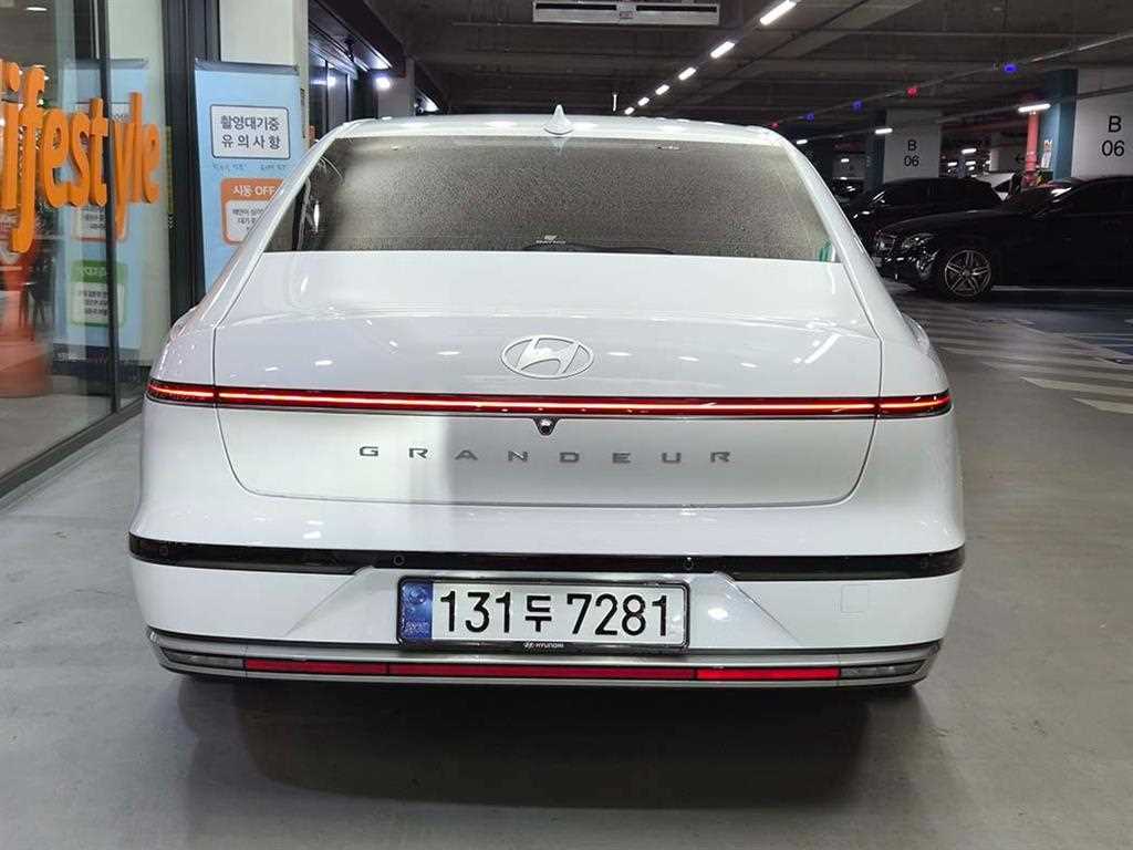 HYUNDAI Grandeur - Vista 5