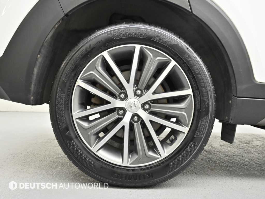 HYUNDAI Tucson - Vista 5