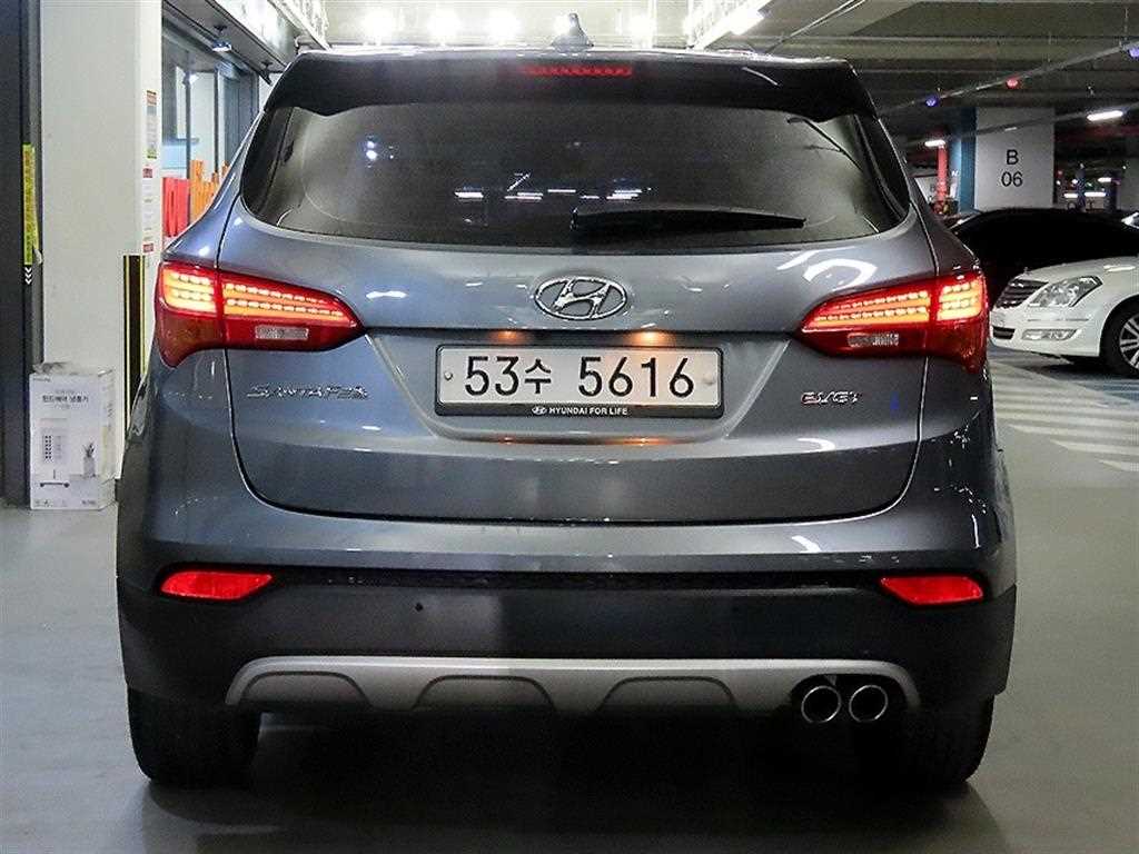 HYUNDAI Santa Fe - Vista 5