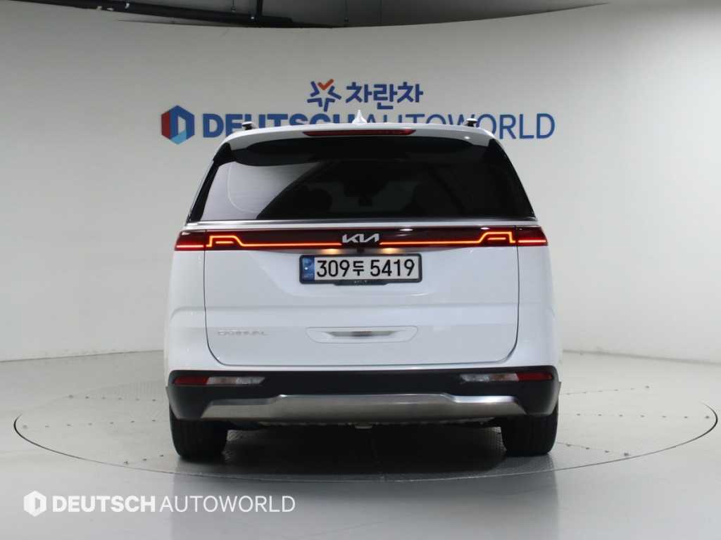 KIA Carnival - Vista 4