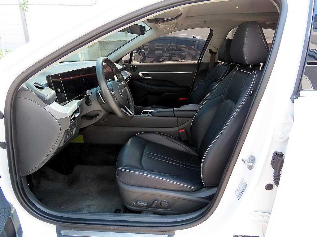 HYUNDAI Sonata - Vista 5