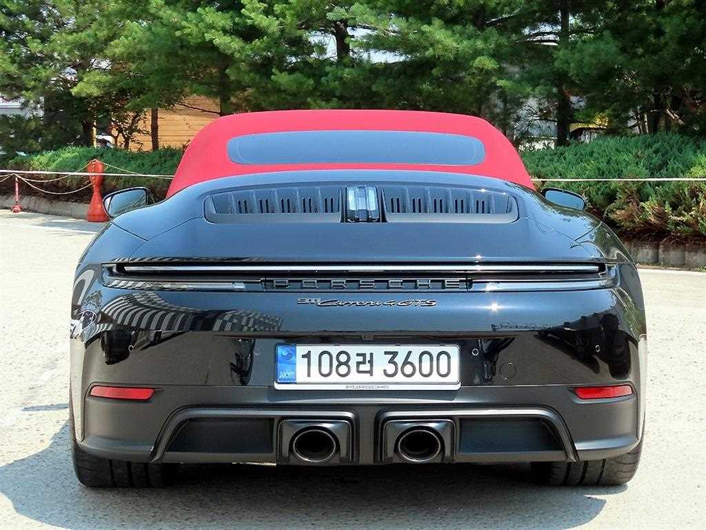Porsche 911 - Vista 4