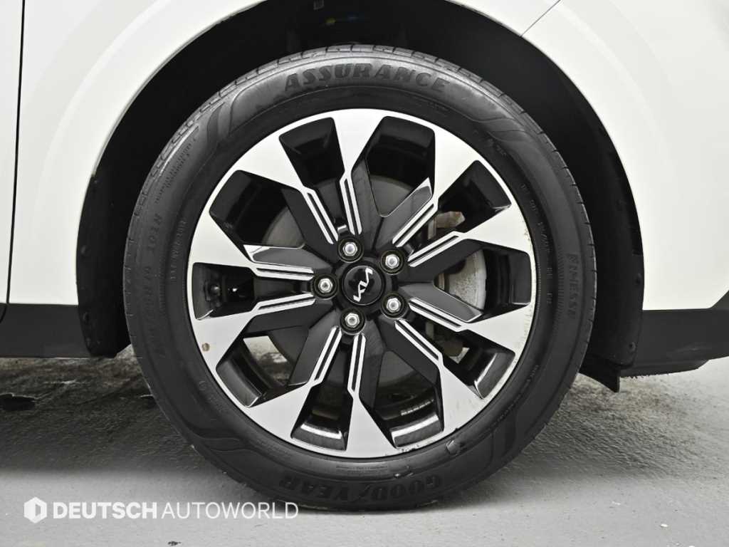 KIA Carnival - Vista 5