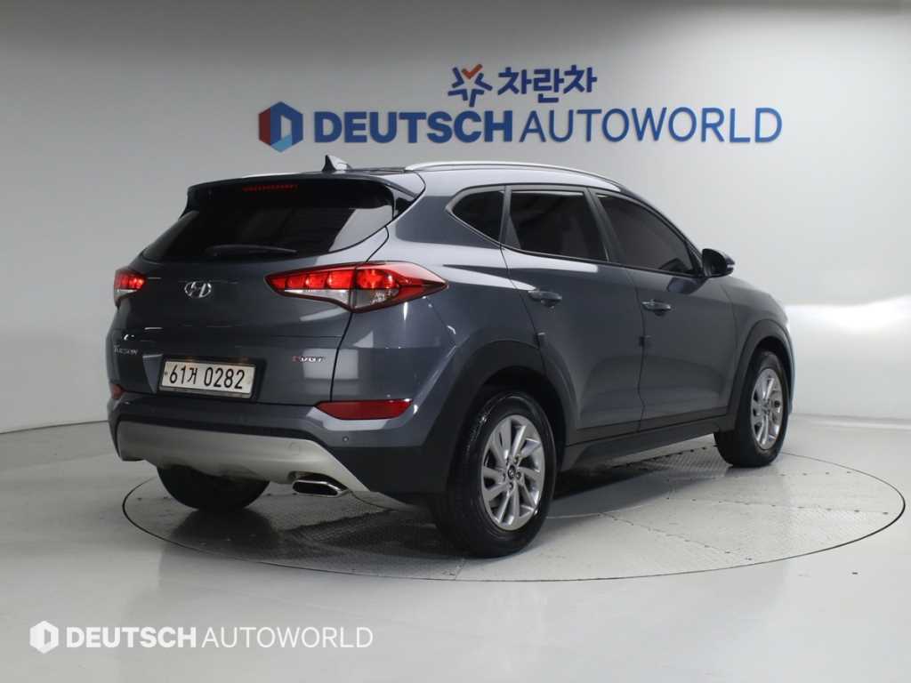 현대 투싼 디젤 1.7 2WD 모던 사진 2/20