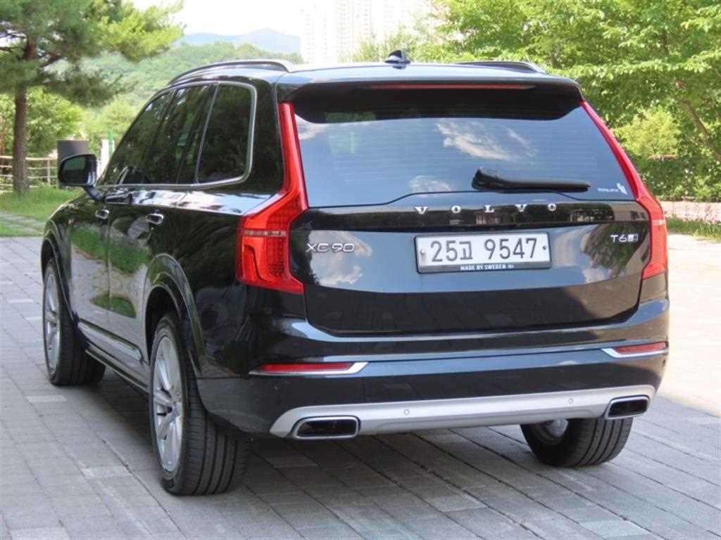 Volvo XC90 - Vista 4