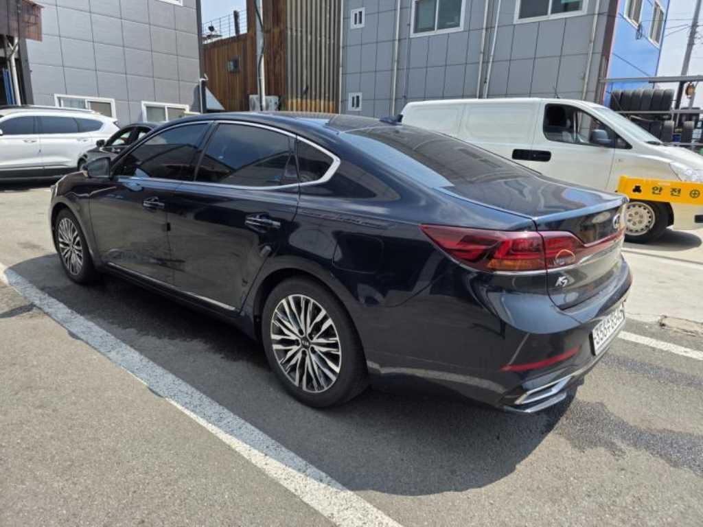 KIA K7 - Vista 4