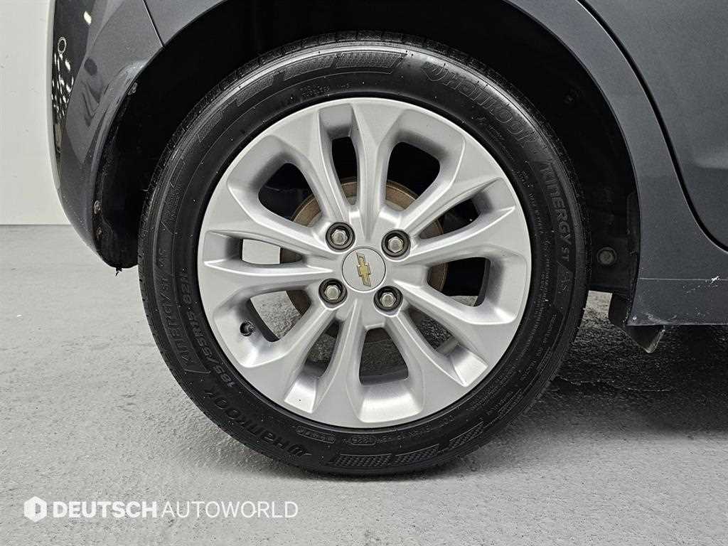 Chevrolet Spark - Vista 5
