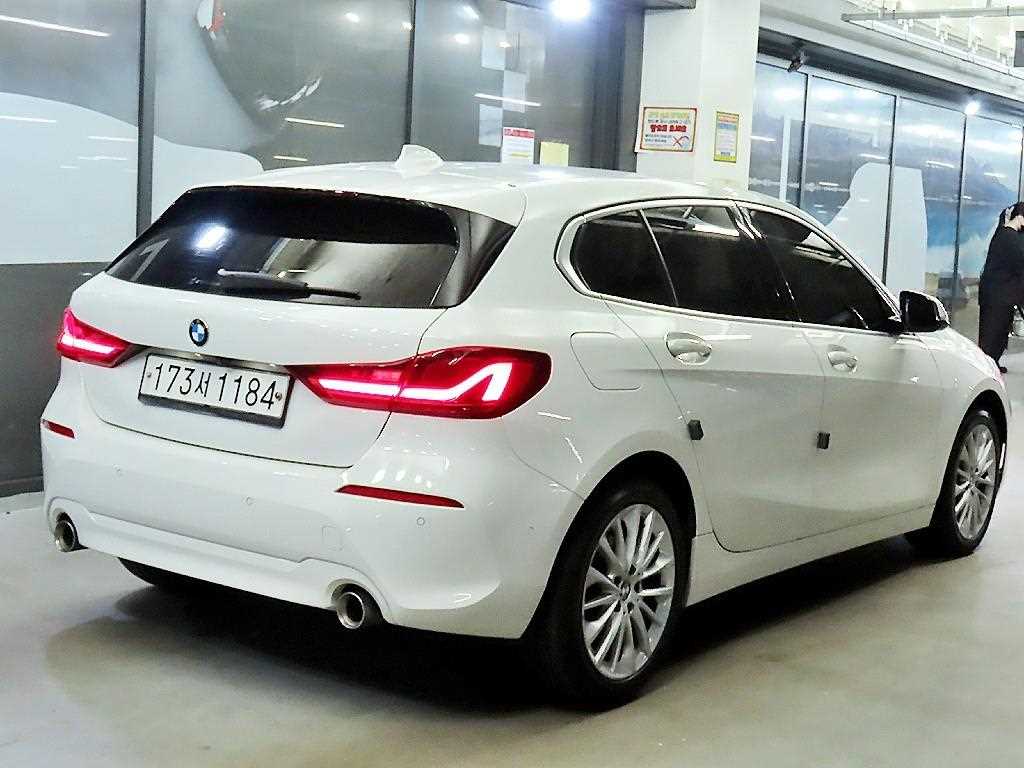 BMW 1 series - Vista 4