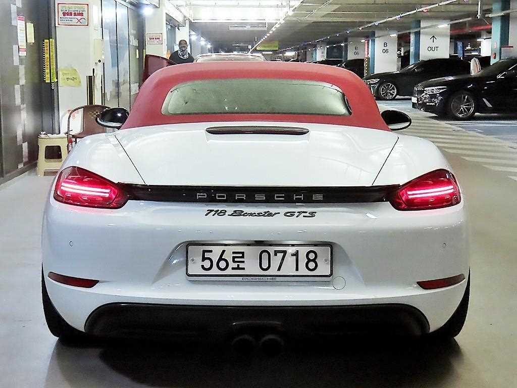 Porsche 718 - Vista 5