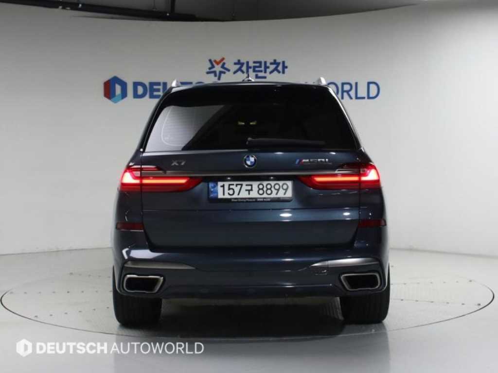 BMW X7 - Vista 4
