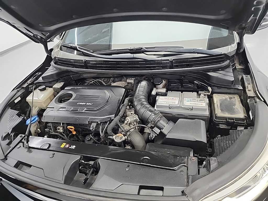 KIA Stonic - Vista 5