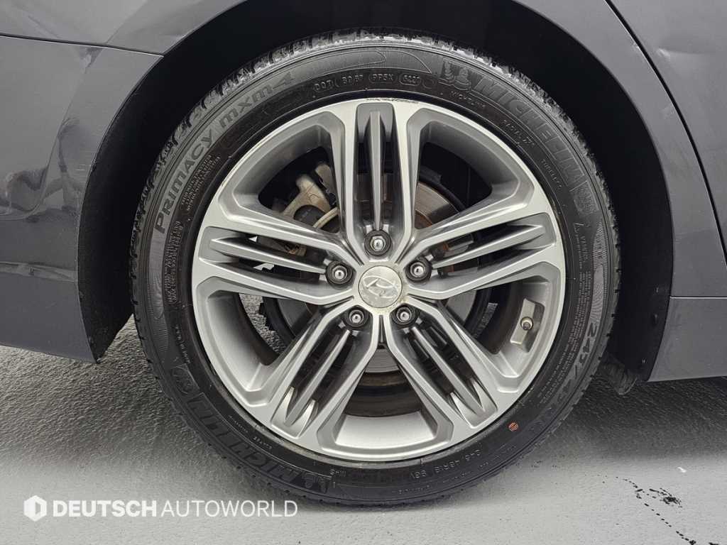 HYUNDAI Grandeur - Vista 5