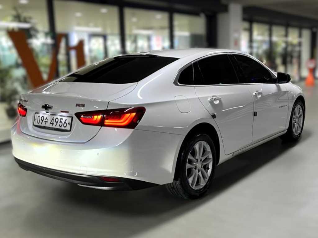 Chevrolet Malibu - Vista 5