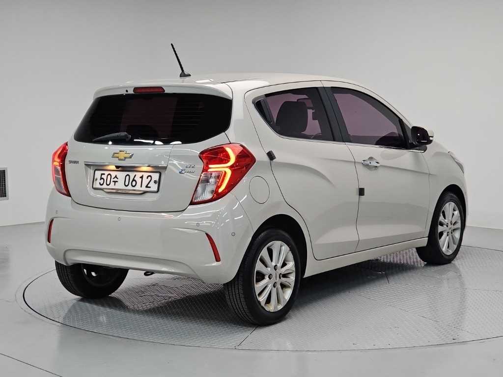 Chevrolet Spark - Vista 4