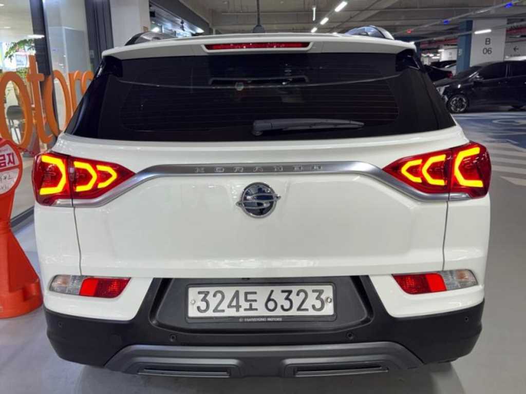 Ssangyong Korando - Vista 5