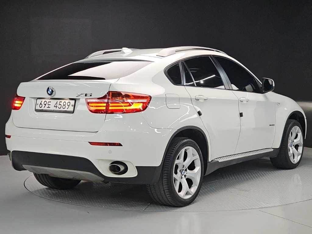 BMW X6 - Vista 4