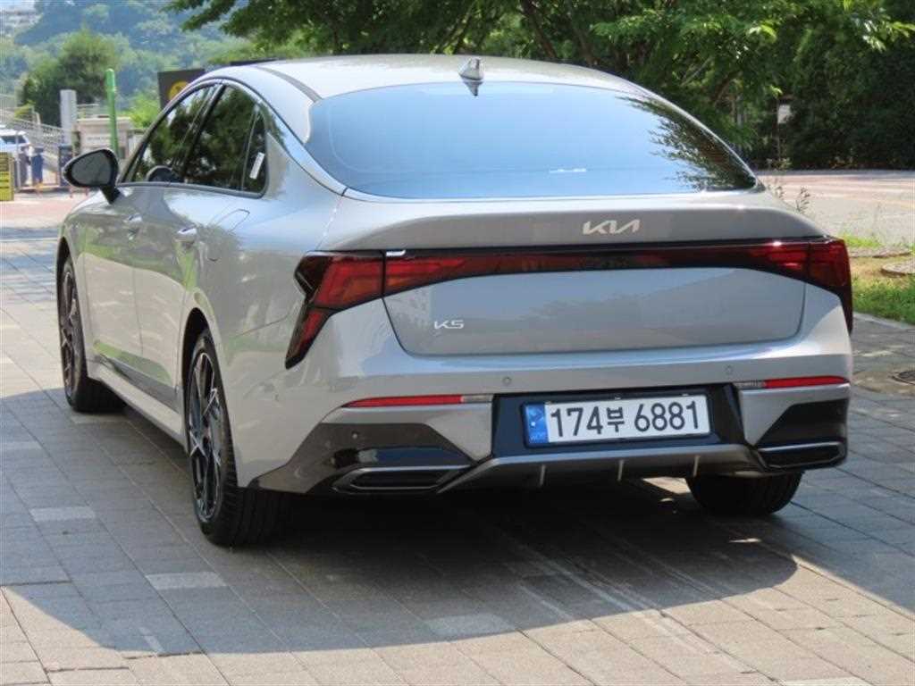 KIA K5 - Vista 4