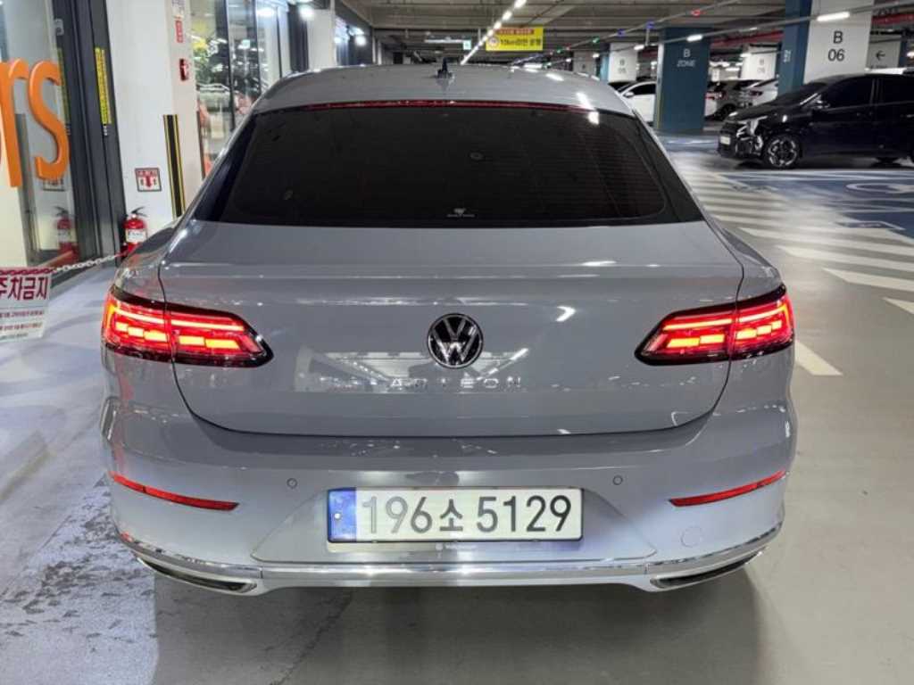 Volkswagen Arteon - Vista 5