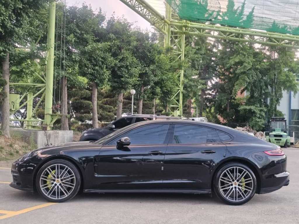 Porsche Panamera - Vista 5