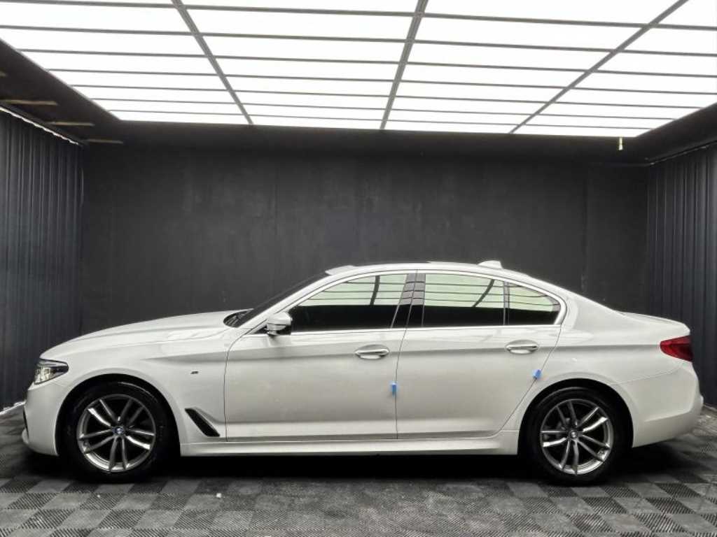 BMW 5 Series - Vista 4