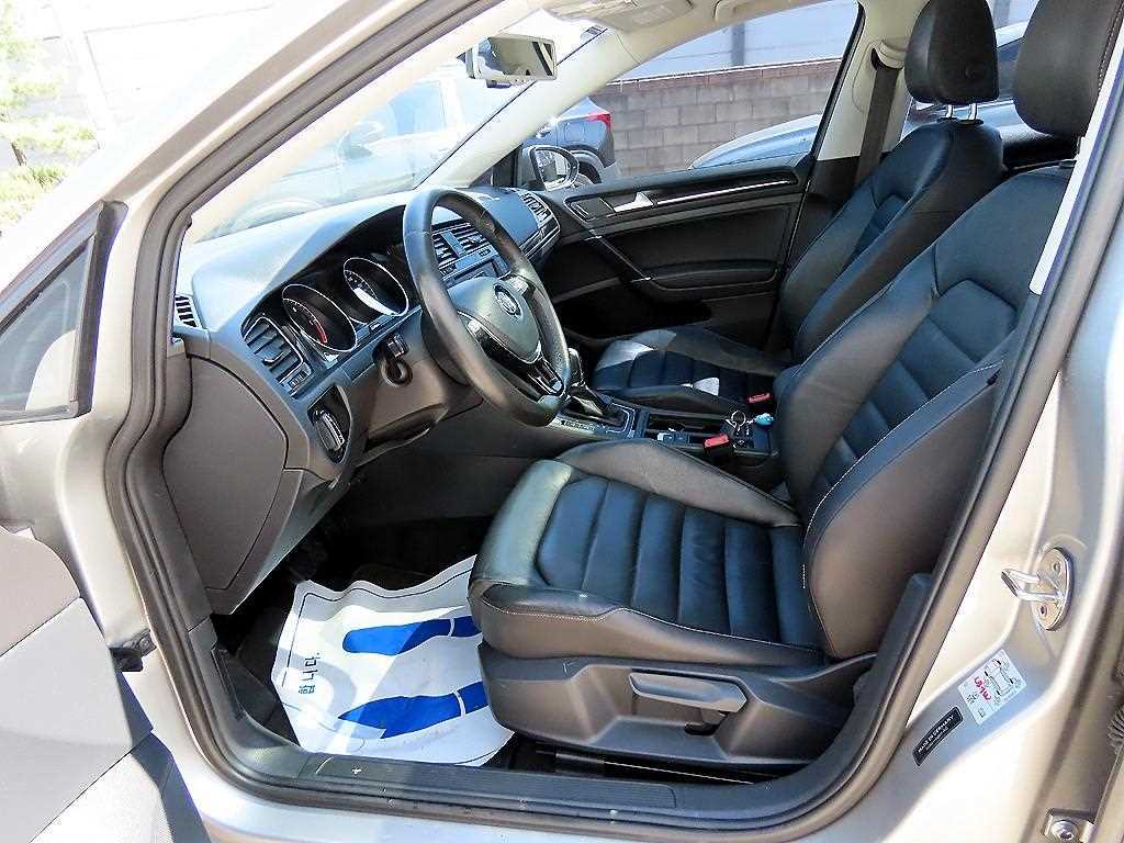 Volkswagen Golf - Vista 5