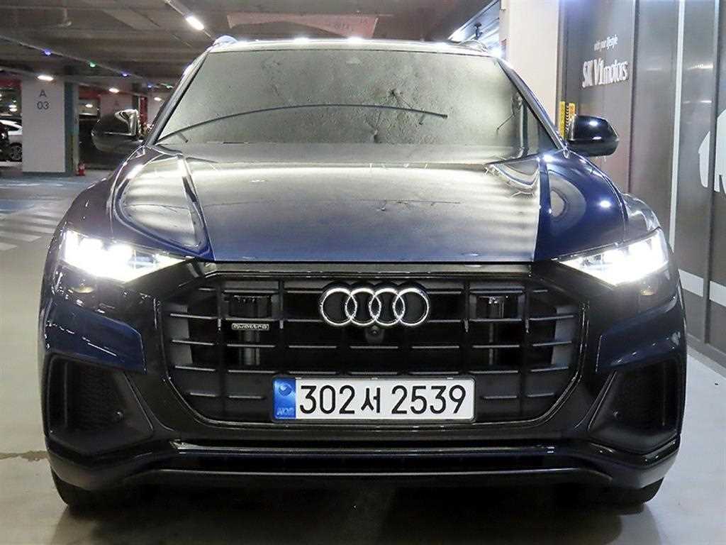 아우디 Q8 55 TFSI 콰트로 프리미엄 사진 2/20