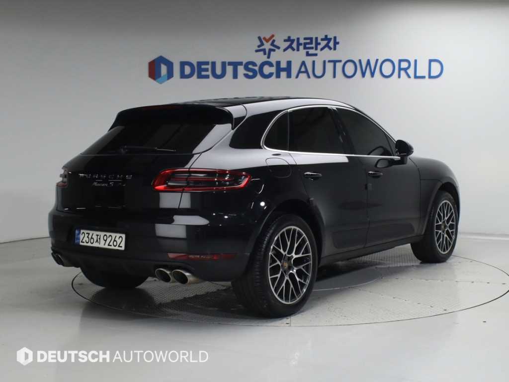 Porsche Macan - Vista 4