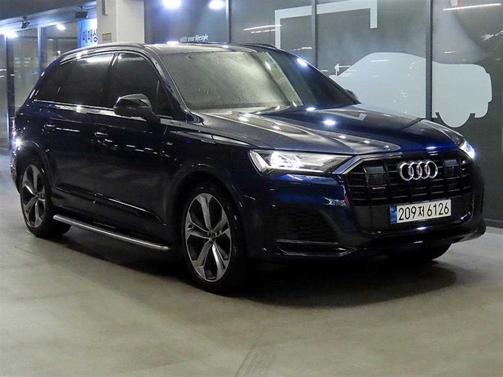 Q7 (4M) 55 TFSI 콰트로 프리미엄 2022년식