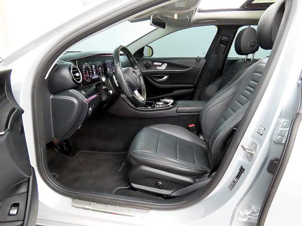 Mercedes Benz E class - Vista 5