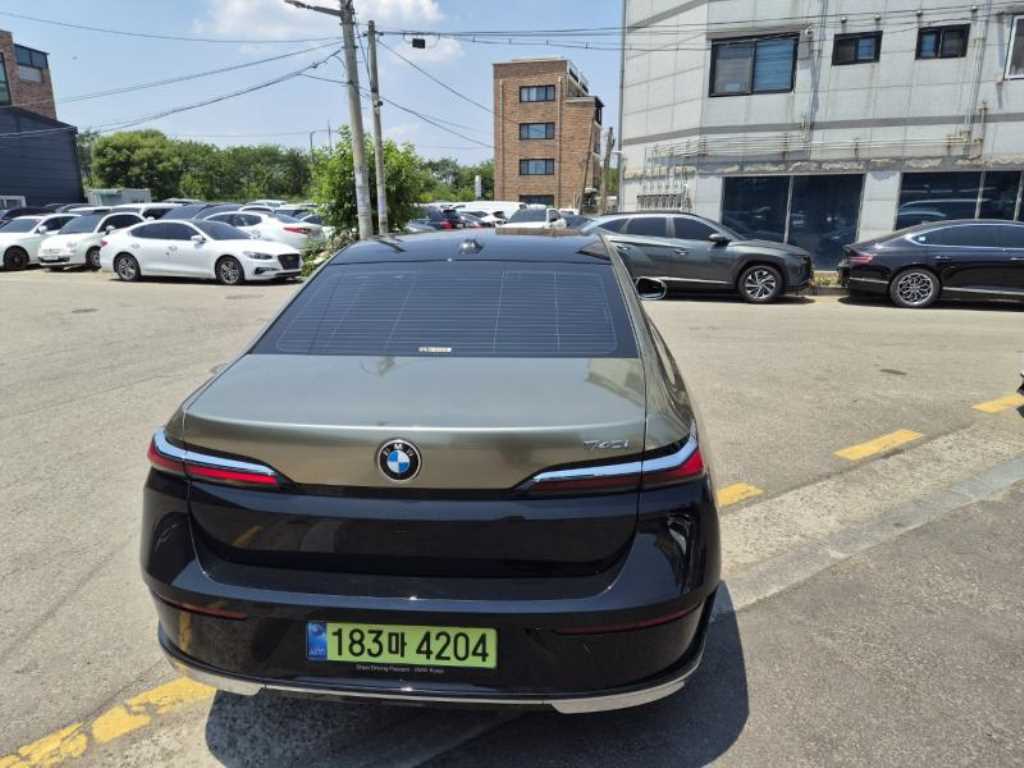 BMW 7 Series - Vista 4