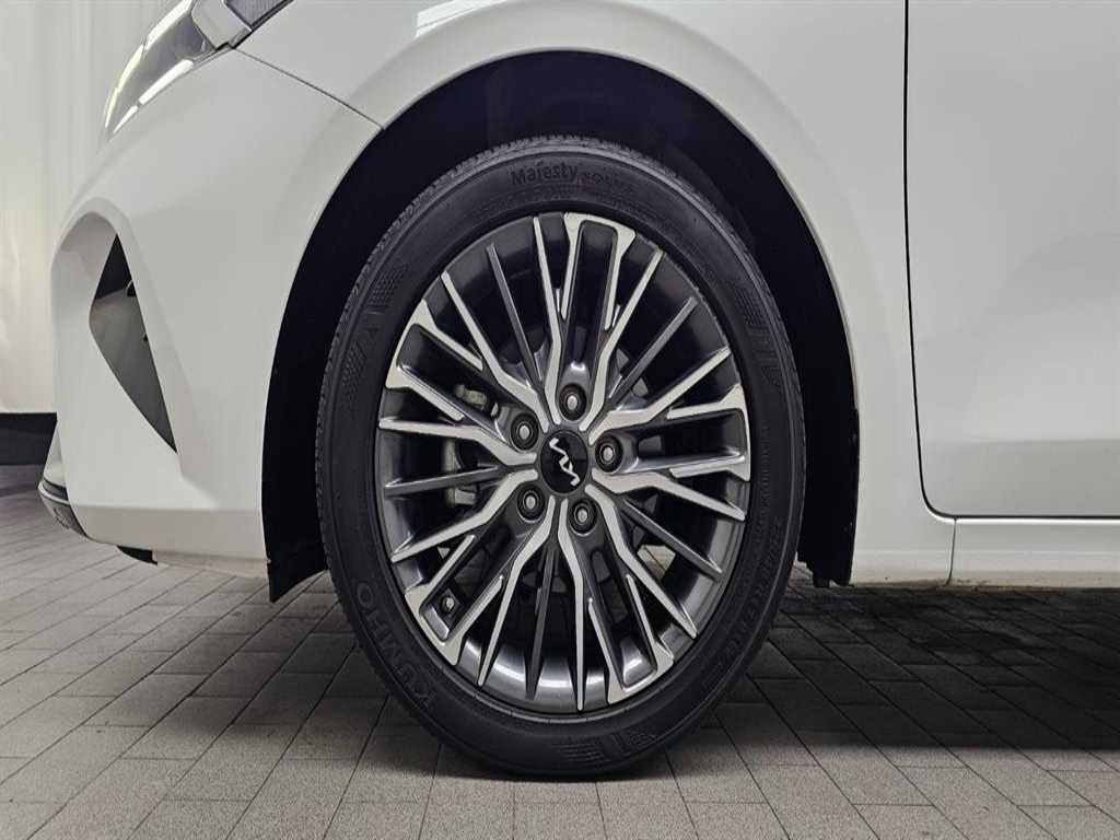 KIA K3 - Vista 5