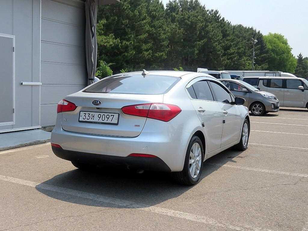 KIA K3 - Vista 4