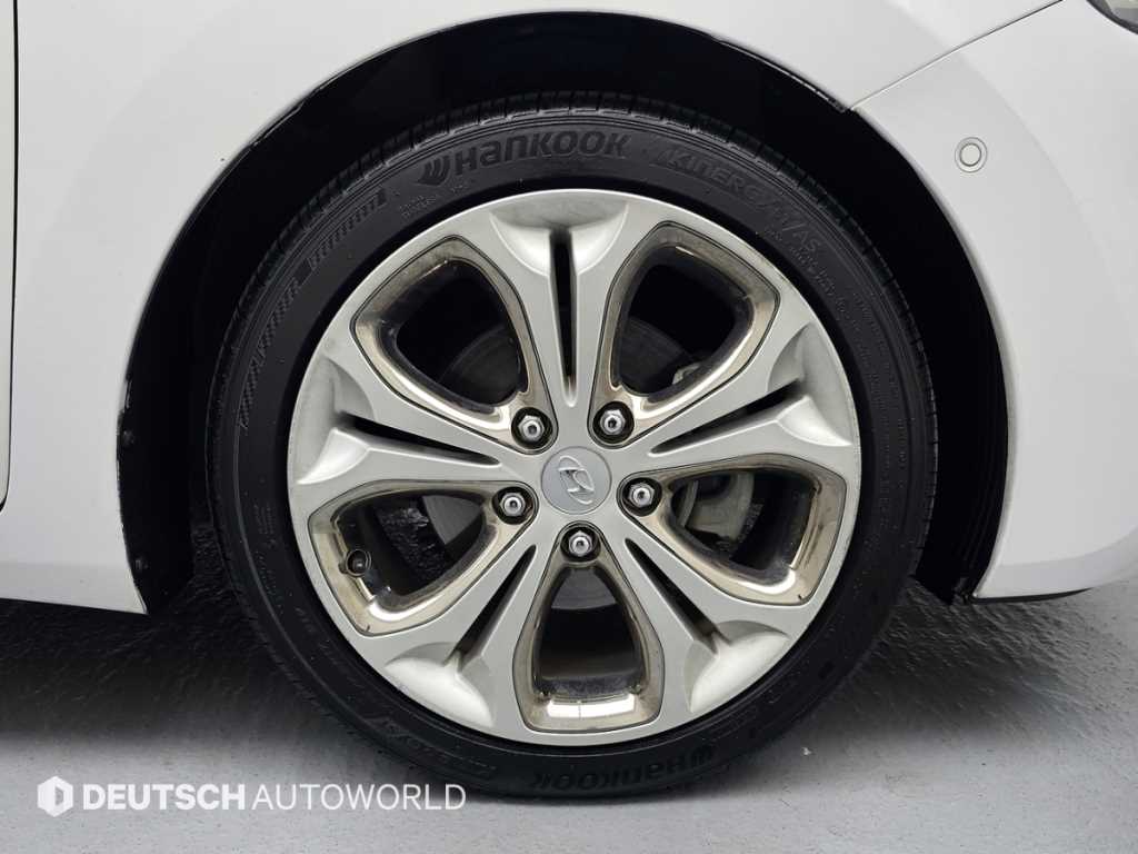 HYUNDAI i30 - Vista 5