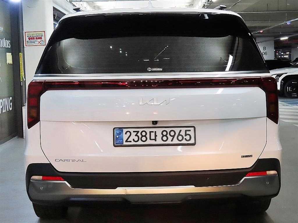 KIA Carnival - Vista 5