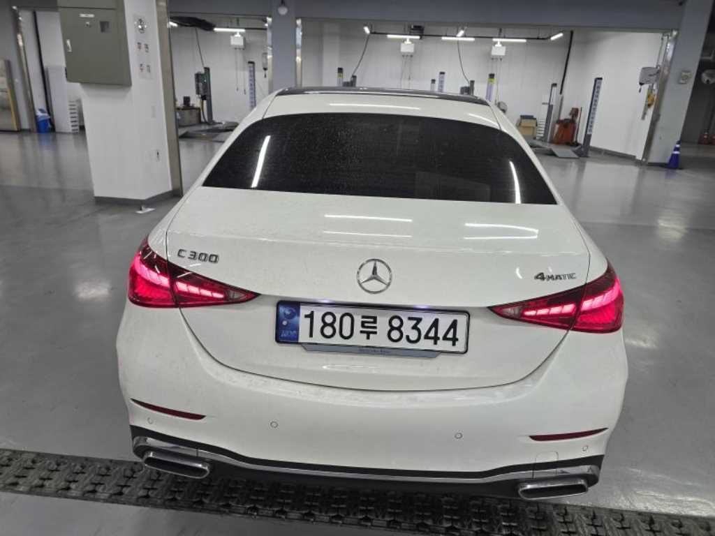 Mercedes Benz C Class - Vista 5