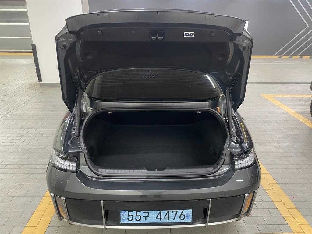 HYUNDAI Ioniq 6 - Vista 5