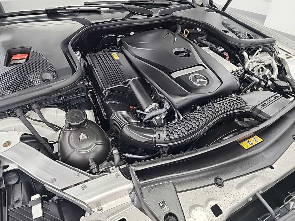 Mercedes Benz E class - Vista 5