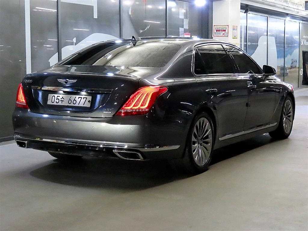 Genesis EQ900 - Vista 4
