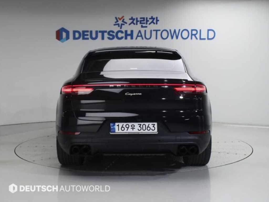 Porsche Cayenne - Vista 4