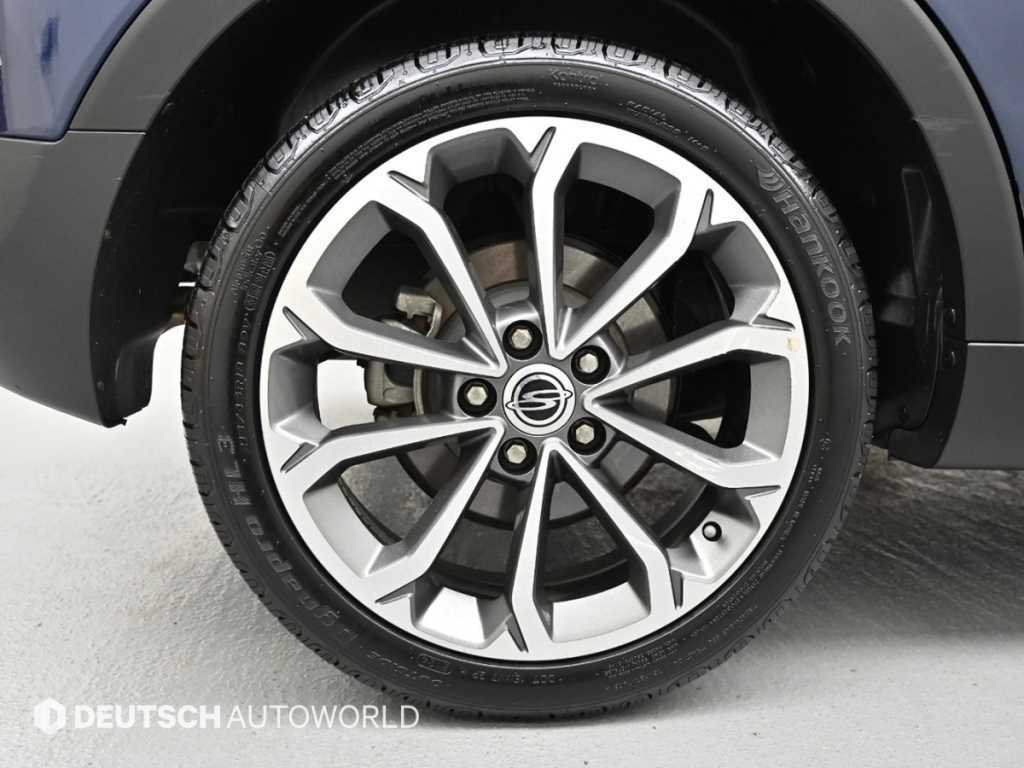 Ssangyong Tivoli - Vista 5