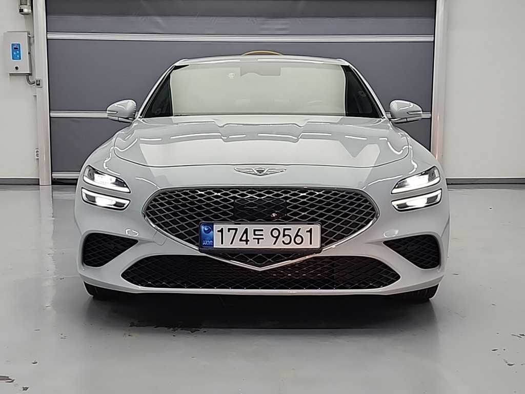 제네시스 G70 디젤 2.2D 2WD 사진 2/19