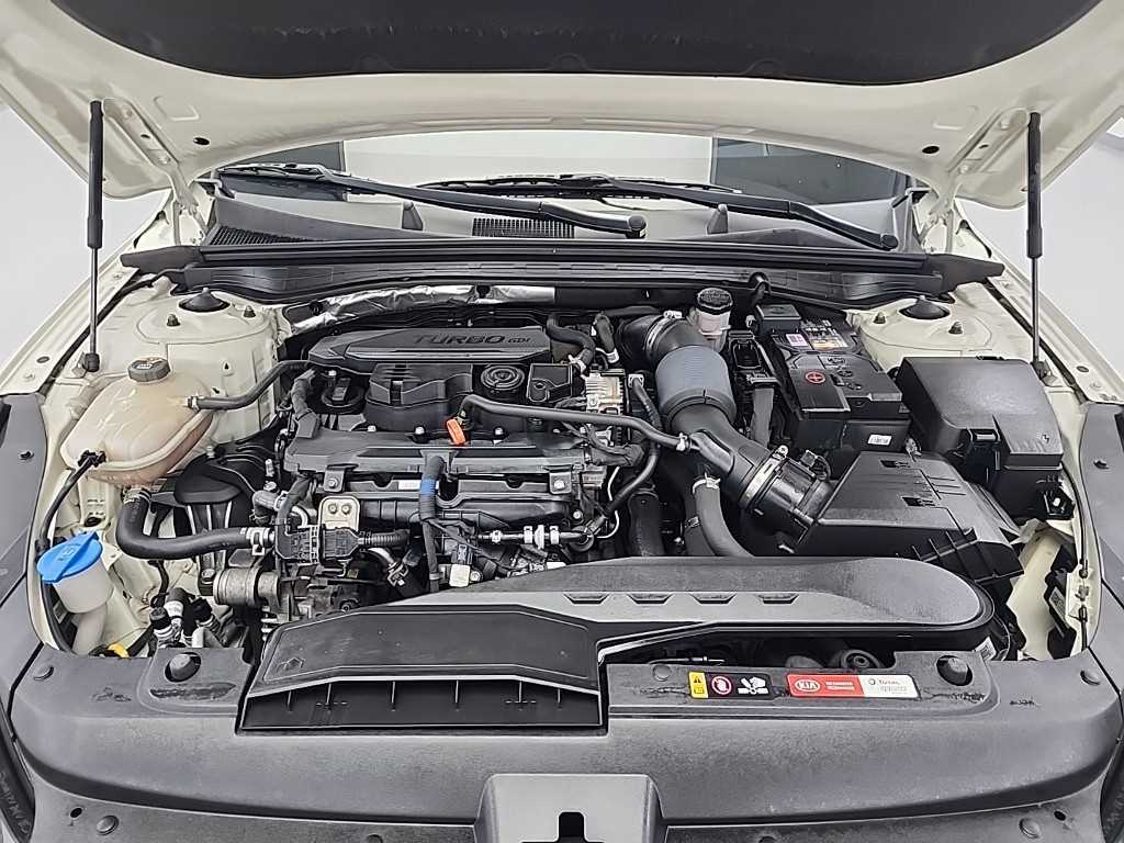 KIA K5 - Vista 5