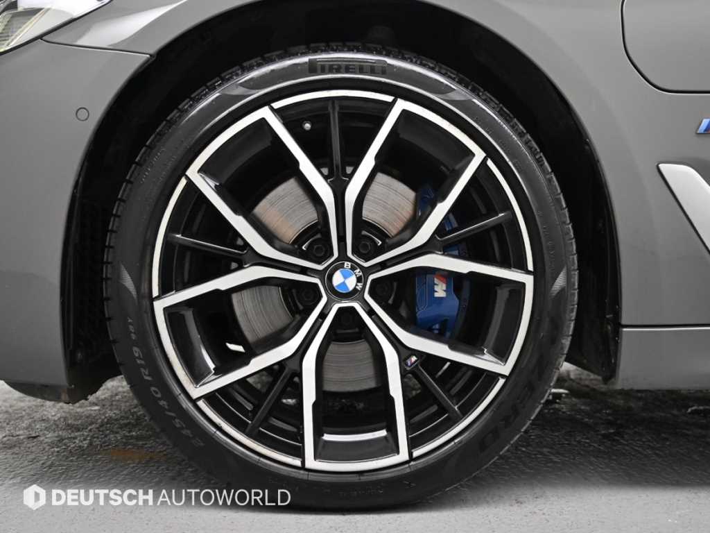 BMW 5 Series - Vista 5
